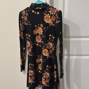 Women’s long sleeve stretchy dress